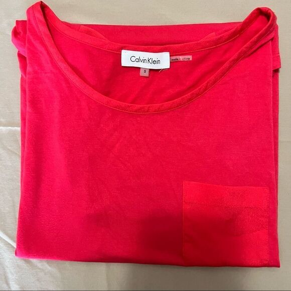 Calvin Klein shirt in a orange peach color in a size small - Picture 5 of 6